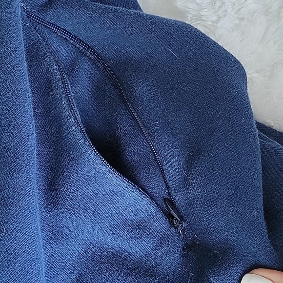 Adidas Oversized Hoodie - Picture 4 of 8